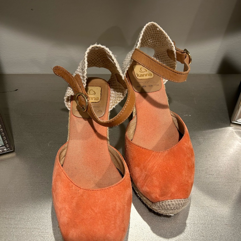 Kanna Women's Coral and Tan Espadrille Wedges